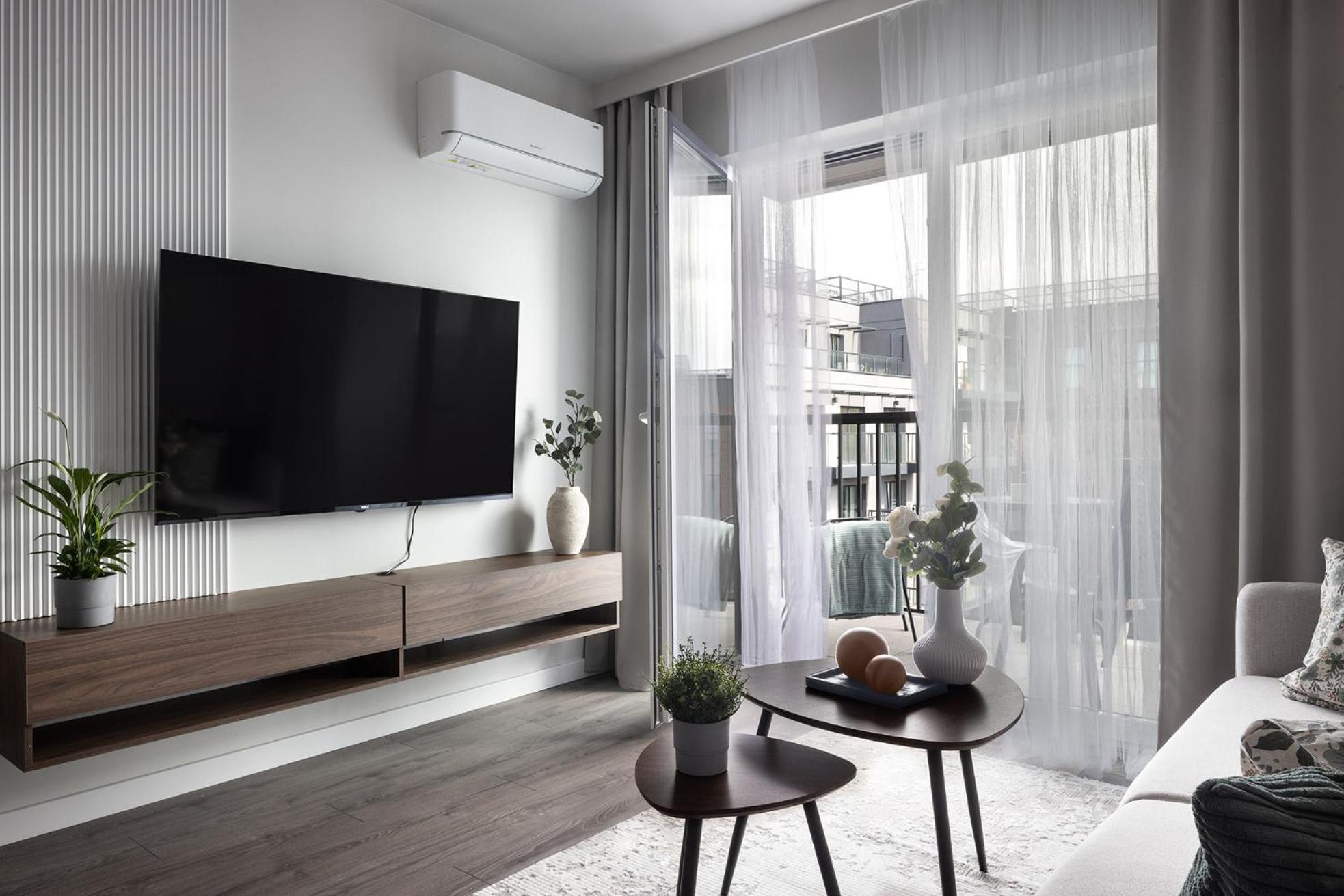 New #Madalinskiego57 - City Center, New Bulding, 2 Bedrooms, 2X Double Beds And A Fold-Out Sofa, Separate Kitchen, Air Conditioning, Balcony, Underground Parking, Self Check In 24H, Internet, Netflix, Coffee Machine, Washing Machine,1 Km To The Railw Βρότσλαβ Εξωτερικό φωτογραφία